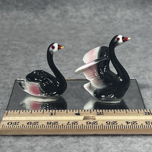 VTG Black Swan Miniature Bone China Porcelain‎ Figurines Lot of 2 Gloss Finish - Picture 13 of 15